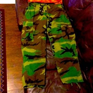 Woodland military camo - genuine 31-34 inch waist-new